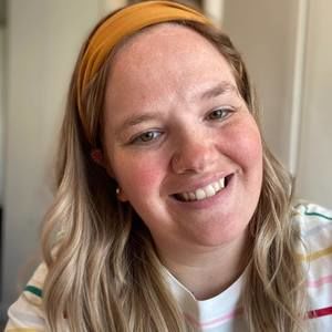 Meet your Posher, Simone